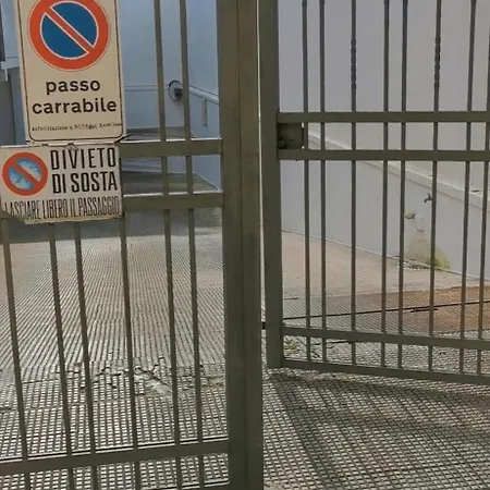 Salentini House - Parking&breakfast Lecce